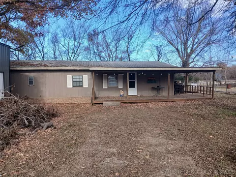 415299 E 1073 Rd, Checotah, OK 74426