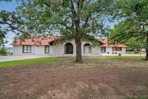 17331 S 174th Ave E, Bixby, OK 74008