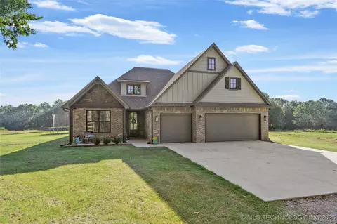 14219 S 241st East Ave, Coweta, OK 74429