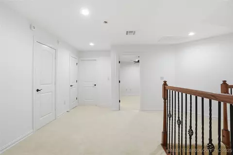 Entry Way - 6003 E 117th Pl, Tulsa, OK 74137 photo 4 of 7