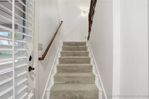 Entry Way - 6003 E 117th Pl, Tulsa, OK 74137 photo 3 of 7