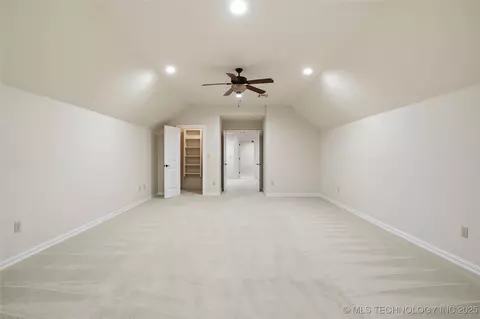 Bedroom - 6003 E 117th Pl, Tulsa, OK 74137 photo 6 of 9