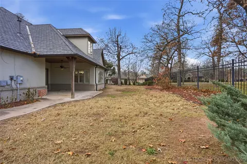 Exterior - 6003 E 117th Pl, Tulsa, OK 74137 photo 3 of 6
