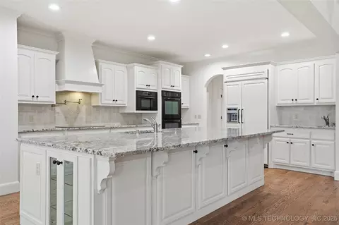 Kitchen - 6003 E 117th Pl, Tulsa, OK 74137 photo 1 of 6