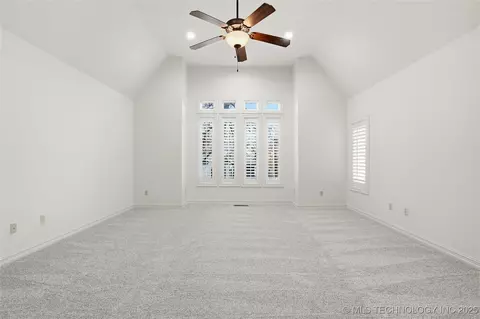 Bedroom - 6003 E 117th Pl, Tulsa, OK 74137 photo 8 of 9