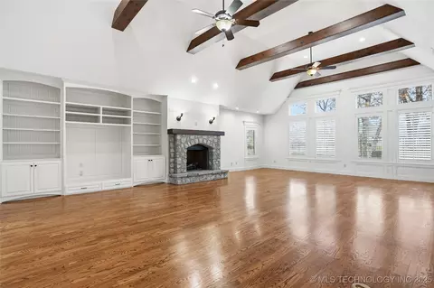 Living - 6003 E 117th Pl, Tulsa, OK 74137 photo 3 of 9