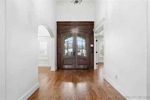 Entry Way - 6003 E 117th Pl, Tulsa, OK 74137 photo 1 of 7