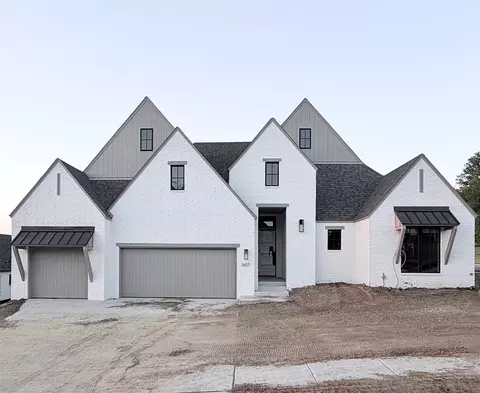 1607 Pinecrest Dr, Claremore, OK 74017