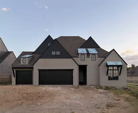 1502 Cedarwood Dr, Claremore, OK 74017