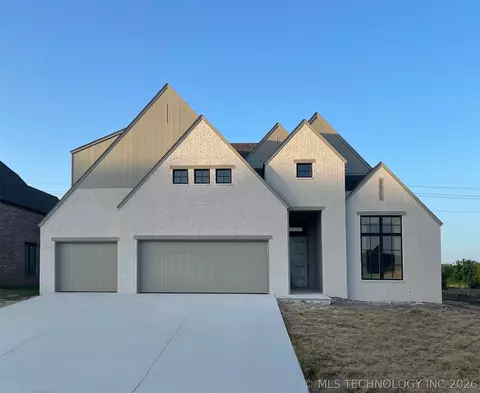 2605 W Twin Oaks St, Broken Arrow, OK 74012