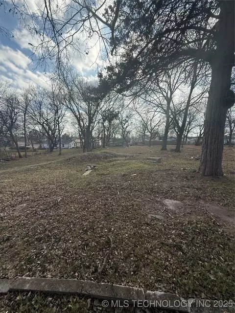 513 W 9th, Ada, OK 74820
