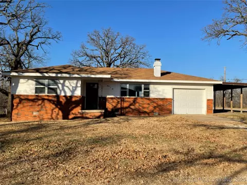 302 Hillcrest St, Pawnee, OK 74058