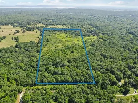 Bristlecone Road, Henryetta, OK 74438