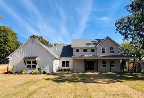 4929 S Columbia Ave, Tulsa, OK 74105