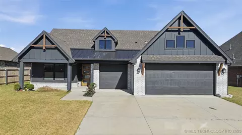 11805 N 130th East Ave, Collinsville, OK 74021