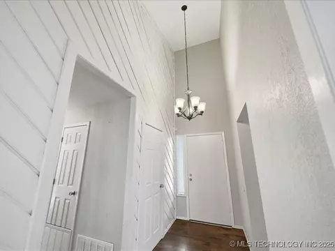 8509 E 78th Pl, Tulsa, OK 74133 photo 4