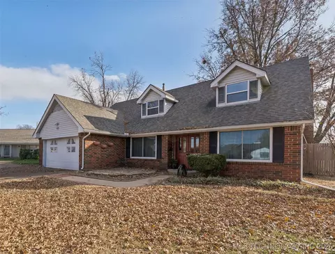 9522 E 36th St, Tulsa, OK 74145