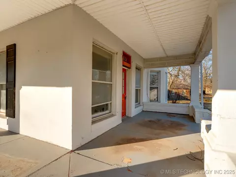Exterior - 130 E 16th St, Ada, OK 74820 photo 5 of 9