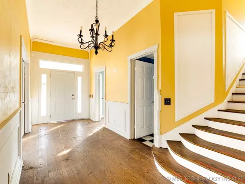 Entry Way - 130 E 16th St, Ada, OK 74820 photo 1 of 6