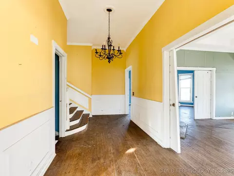 Entry Way - 130 E 16th St, Ada, OK 74820 photo 2 of 6
