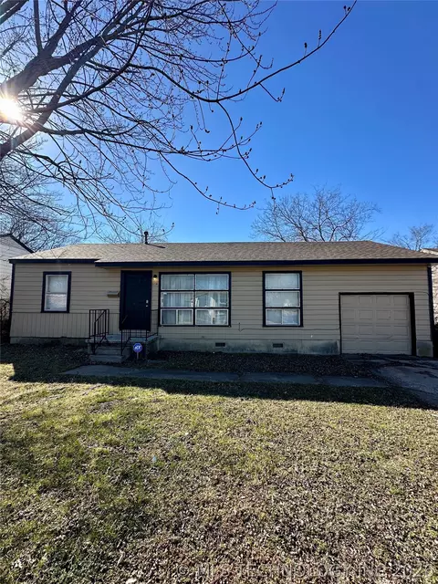 3174 N Iroquois Ave, Tulsa, OK 74106