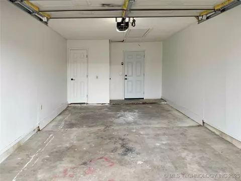 1318 E Oak St, Cushing, OK 74023 photo 16