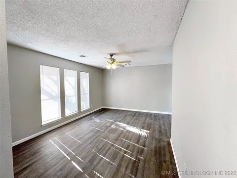 1318 E Oak St, Cushing, OK 74023 photo 14