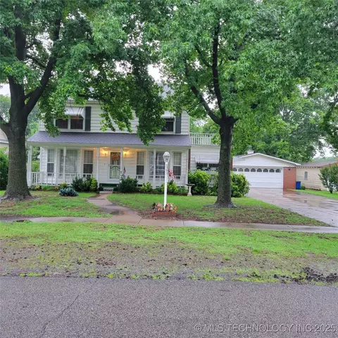 807 N Parkinson Ave, Wagoner, OK 74467