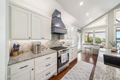 Kitchen - 142 Private Road 61, Eucha, OK 74342 photo 4 of 9