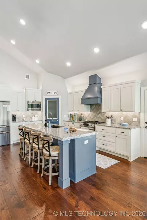 Kitchen - 142 Private Road 61, Eucha, OK 74342 photo 2 of 9