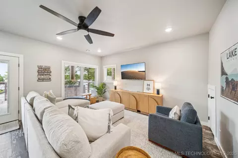 Living - 142 Private Road 61, Eucha, OK 74342 photo 6 of 8