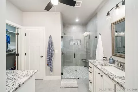 Bath - 142 Private Road 61, Eucha, OK 74342 photo 1 of 5