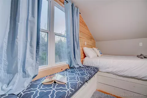 Bedroom - 555 Williams Dr, Eufaula, OK 74432 photo 15 of 16