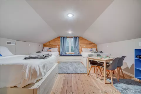 Bedroom - 555 Williams Dr, Eufaula, OK 74432 photo 11 of 16