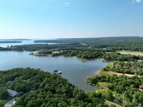 View/Area - 555 Williams Dr, Eufaula, OK 74432 photo 4 of 4