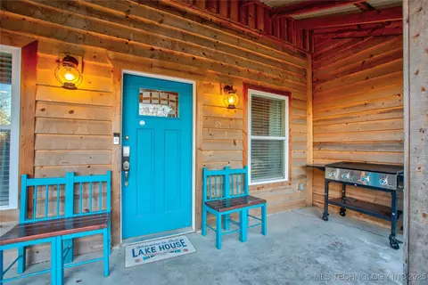 Exterior - 555 Williams Dr, Eufaula, OK 74432 photo 4 of 10