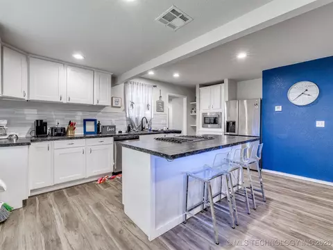 228 E Mohawk Blvd, Tulsa, OK 74106 photo 33