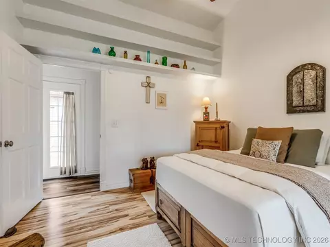Bedroom - 32825 E 740 Rd, Wagoner, OK 74467 photo 4 of 6