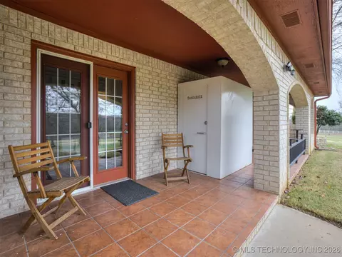 Exterior - 32825 E 740 Rd, Wagoner, OK 74467 photo 8 of 13