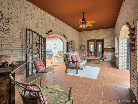 Exterior - 32825 E 740 Rd, Wagoner, OK 74467 photo 6 of 13