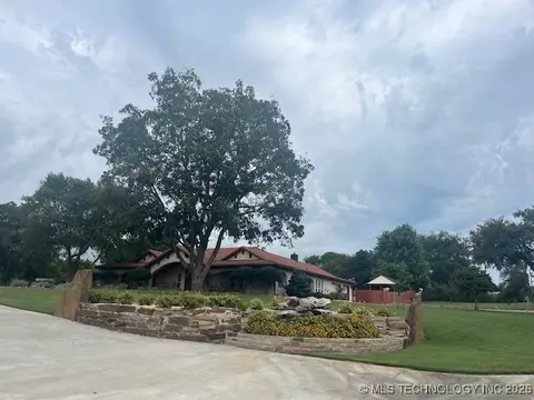Exterior - 32825 E 740 Rd, Wagoner, OK 74467 photo 10 of 13