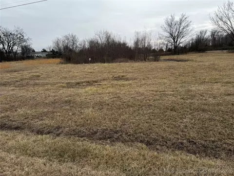 SW 13th Street, Wagoner, OK 74467