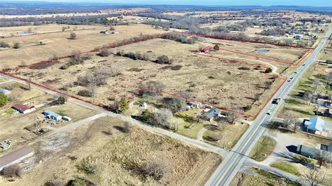 E Hwy 9, Stigler, OK 74462