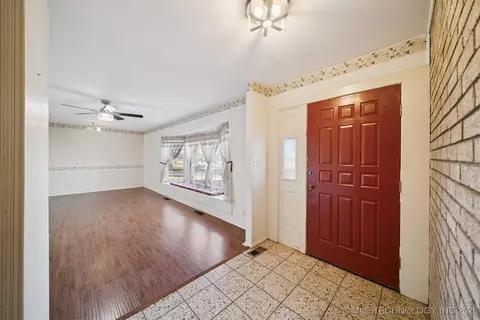 14650 E 11th Pl, Tulsa, OK 74108 photo 3