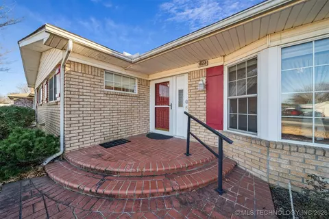 14650 E 11th Pl, Tulsa, OK 74108 photo 2