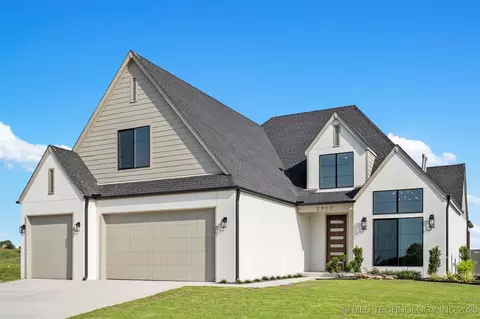 2717 E 134th Cir, Bixby, OK 74008