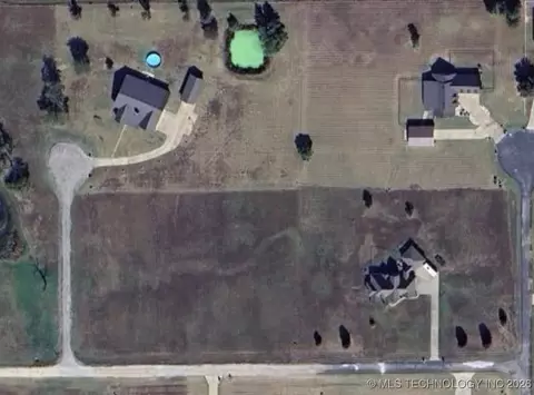 10 Red Bud Ln, Morris, OK 74445