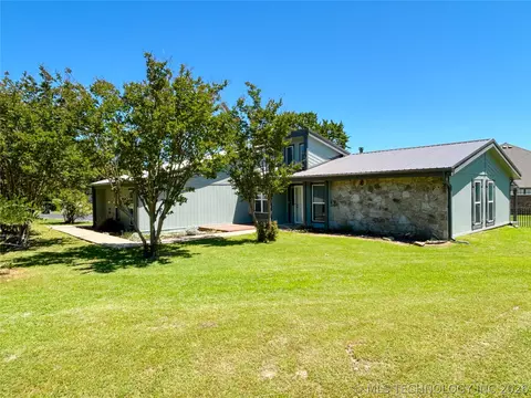 157 N Spinnaker Run, Stigler, OK 74462