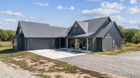 3111 S Rosebud Ln, Cushing, OK 74023