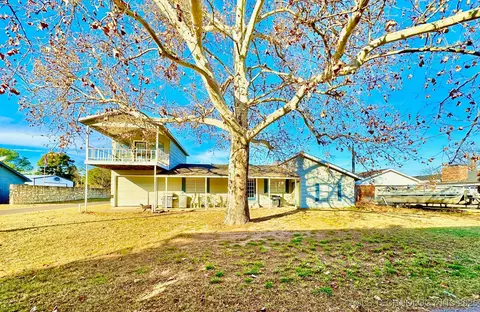12158 Landing Dr, Kingston, OK 73439